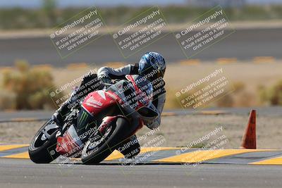 media/Oct-08-2022-SoCal Trackdays (Sat) [[1fc3beec89]]/Turn 14 (1050am)/